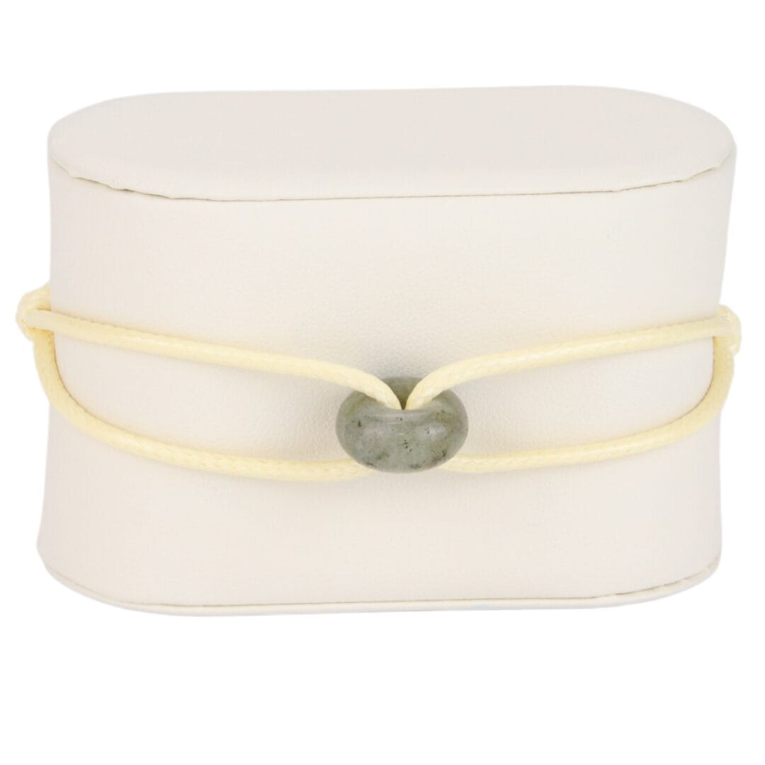 Bracelet Cordon Beige Clair avec Perle Vert Marbré