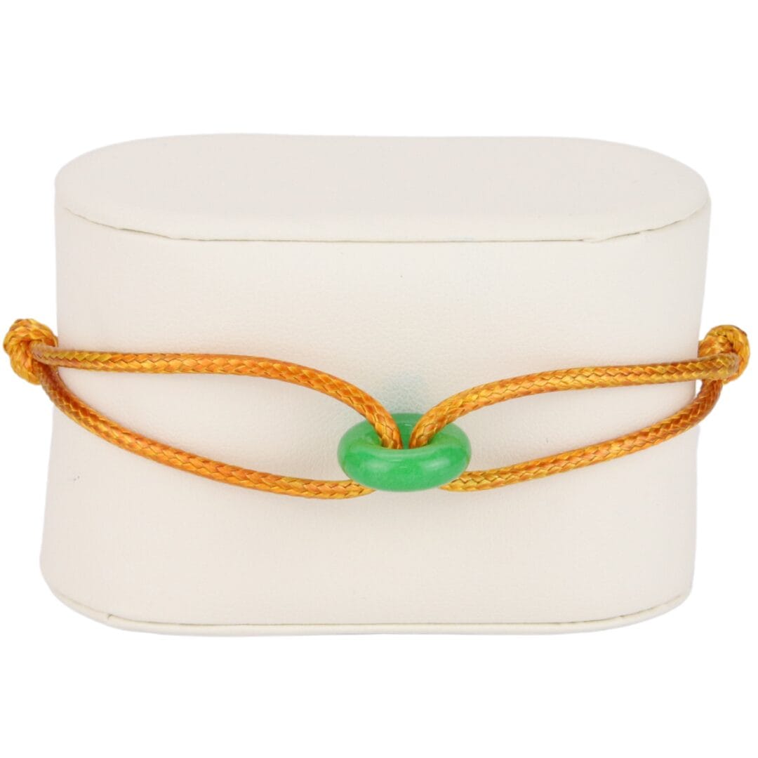 Bracelet Cordon Jaune Doré avec Anneau en Pierre Naturelle Verte