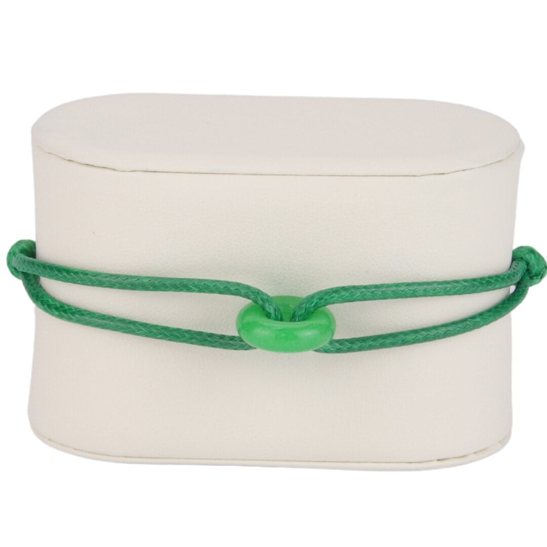 Bracelet Cordon Vert avec Anneau en Pierre