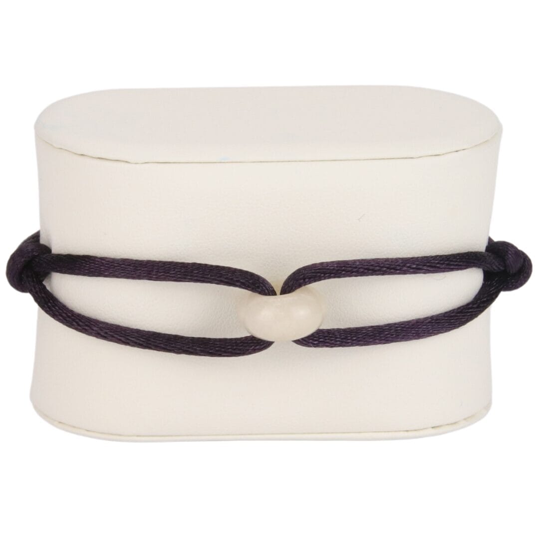 Bracelet Cordon Violet Foncé avec Perle Blanche