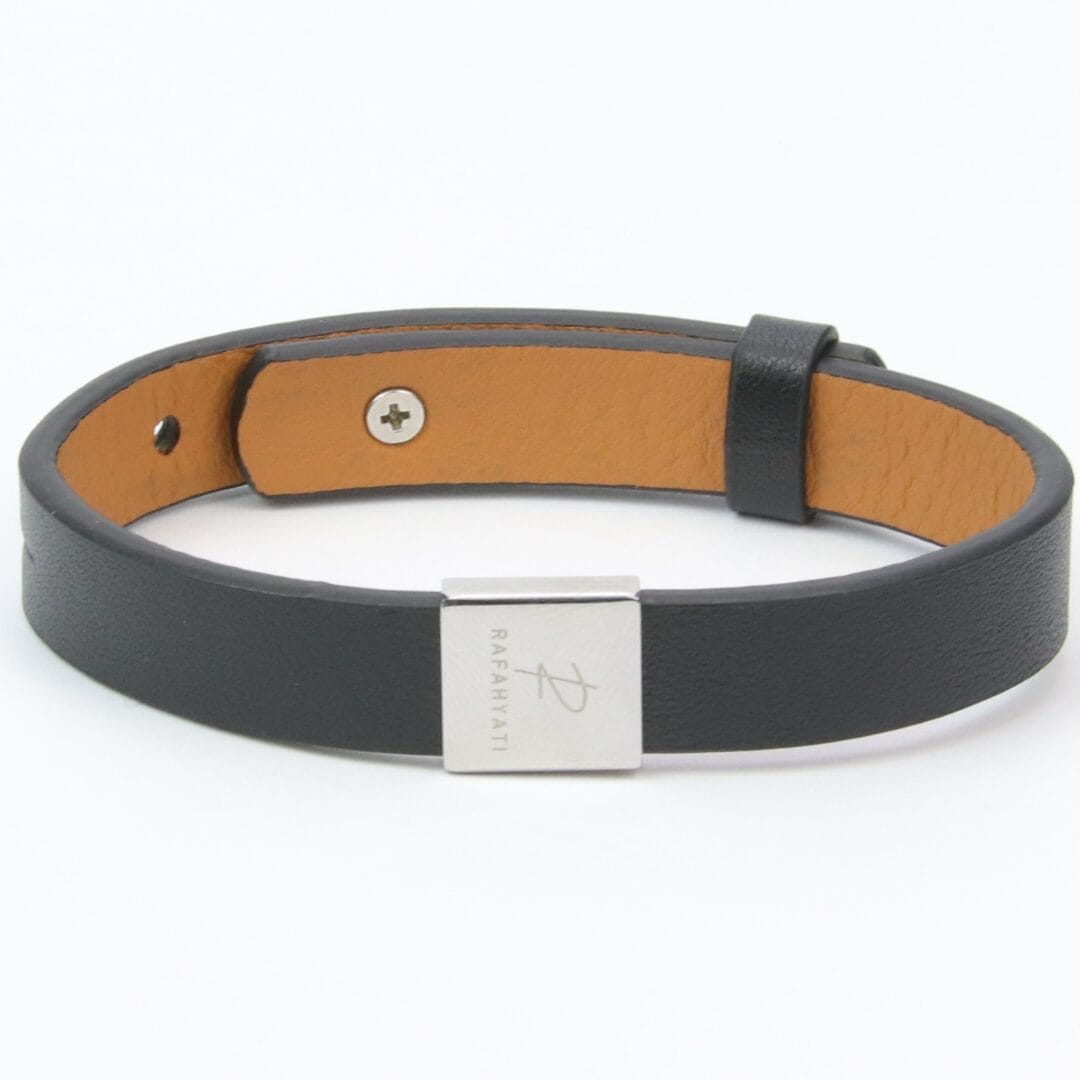 Bracelet en cuir noir