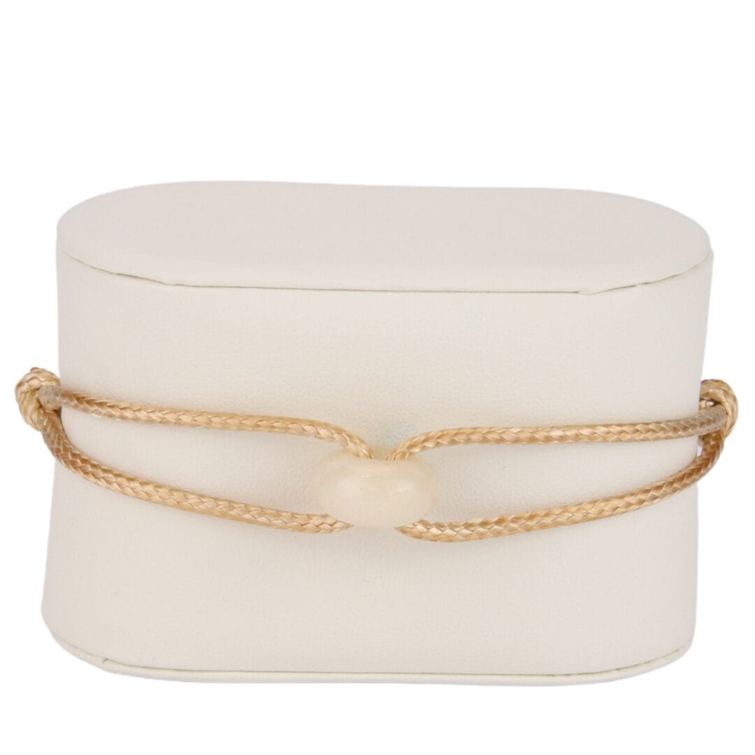 Bracelet Cordon Beige avec Anneau en Pierre Naturelle Ivoire