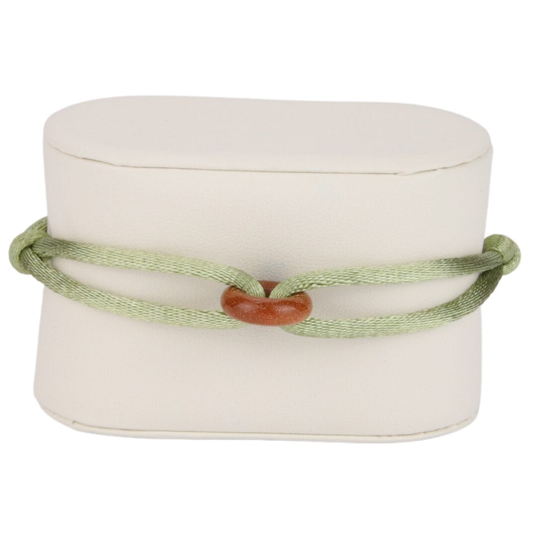 Bracelet Cordon Vert Sauge avec Anneau en Pierre Naturelle