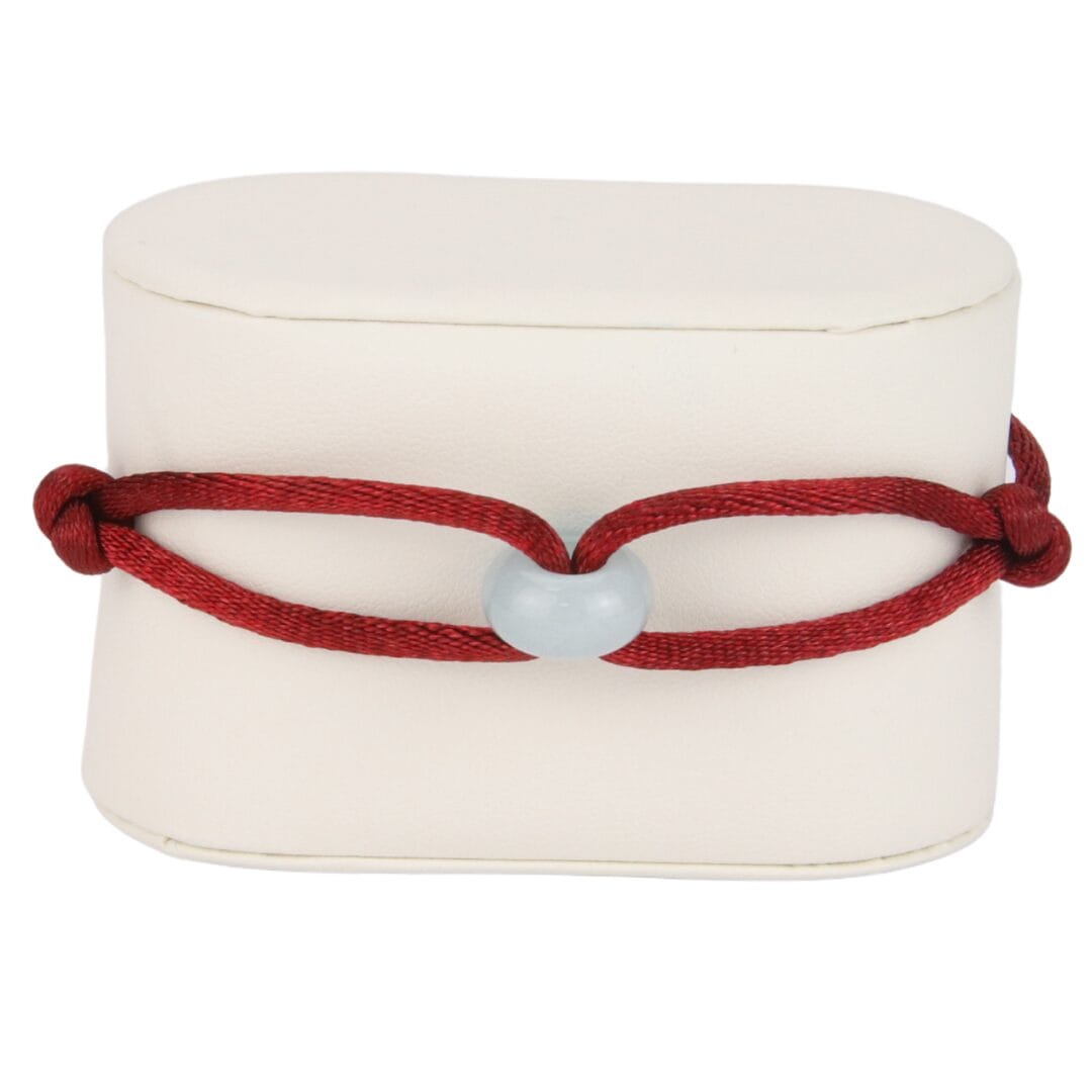 Bracelet Cordon Rouge Foncé avec Perle Bleu Ciel Brillante