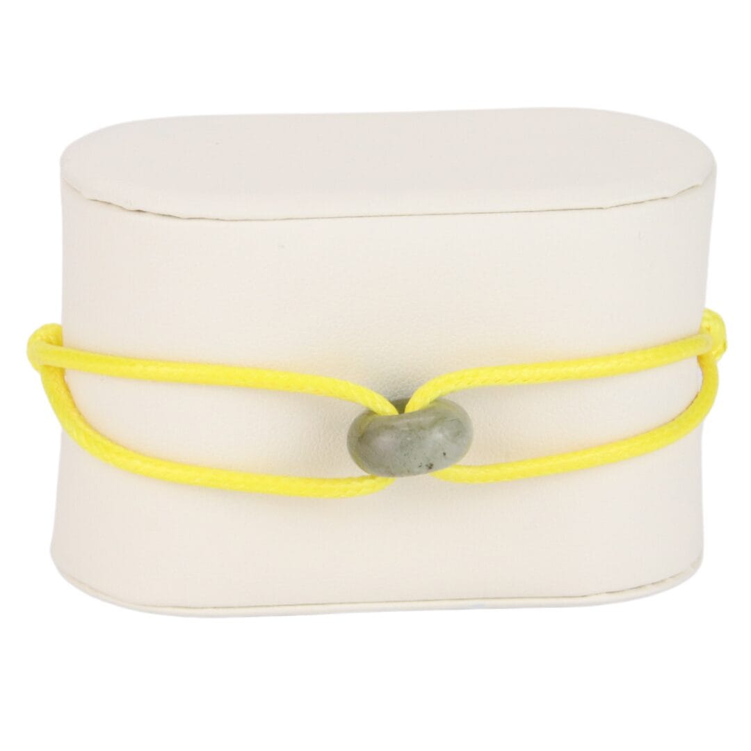 Bracelet Cordon Jaune avec Anneau en Pierre Naturelle